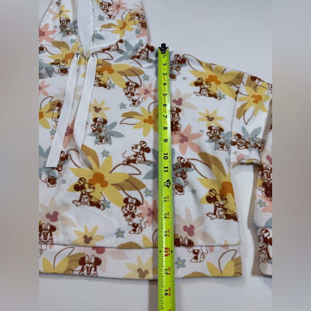 Disney Store Minnie Mouse Ladies' Floral Hooded Sweatshirt size small (bin DD) - Picture 9 of 9